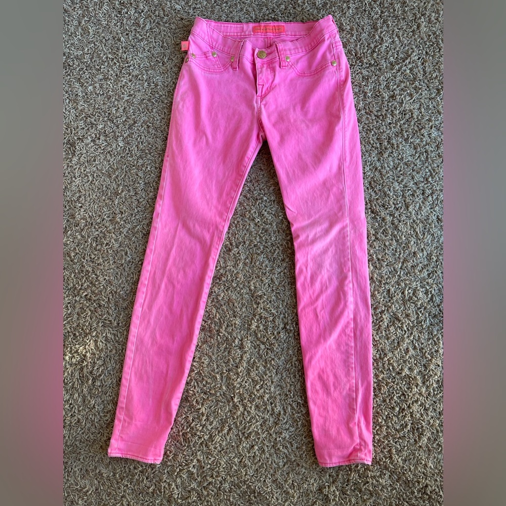 Beautiful, Rock & Republic pink jeans! Size 4
